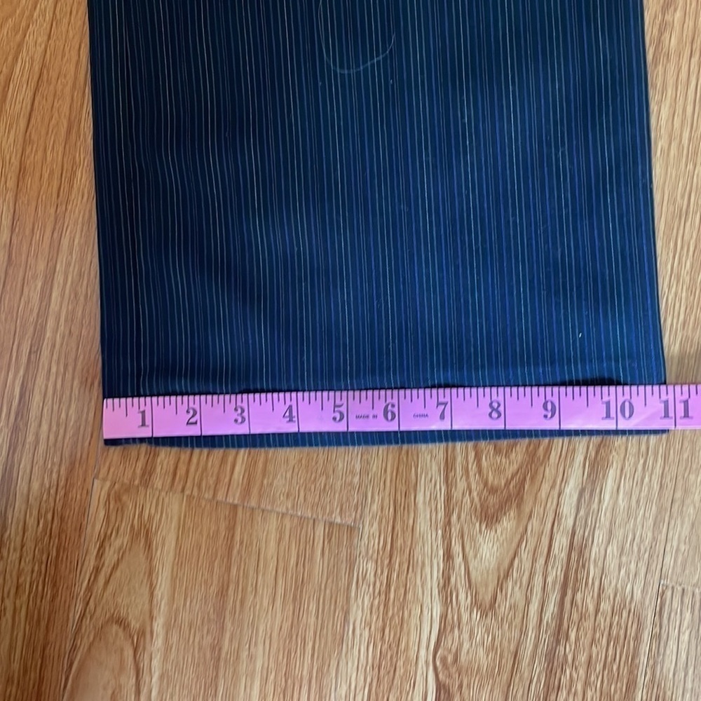 EUC WOMENS ATTENTION DRESS PANTS PLUS SIZE 18 black w/ navy blue pinstripes 1A - Picture 13 of 13